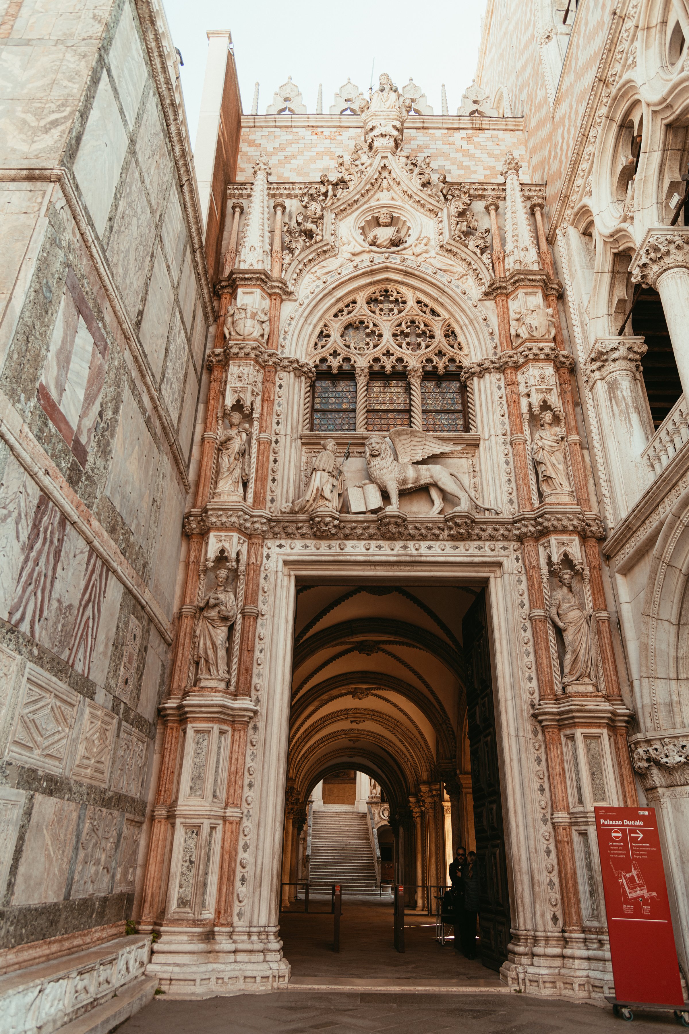 skip the line doge's palace tour