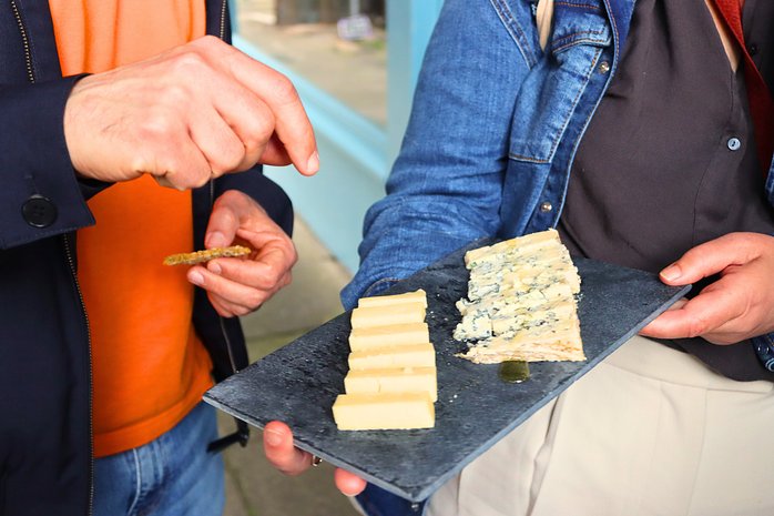 Edinburgh Food Tour: Scottish Culinary Traditions 