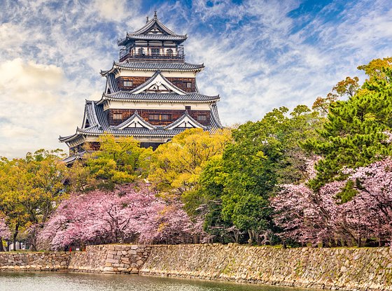 Hiroshima Highlights Tour: Shukkei-en to Peace Park