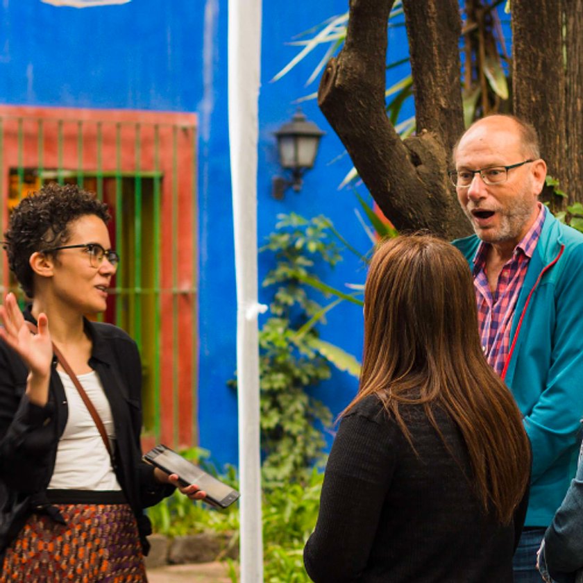 Tourists at the Frida Kahlo Museum