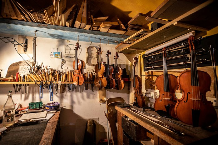 Sound of Bologna Music Tour with Violin Artisan Visit