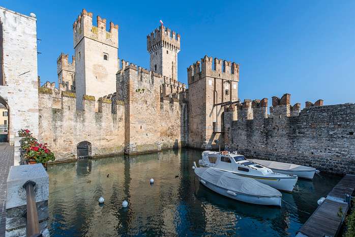 Full Day Lake Garda Excursion with Luxury Boat