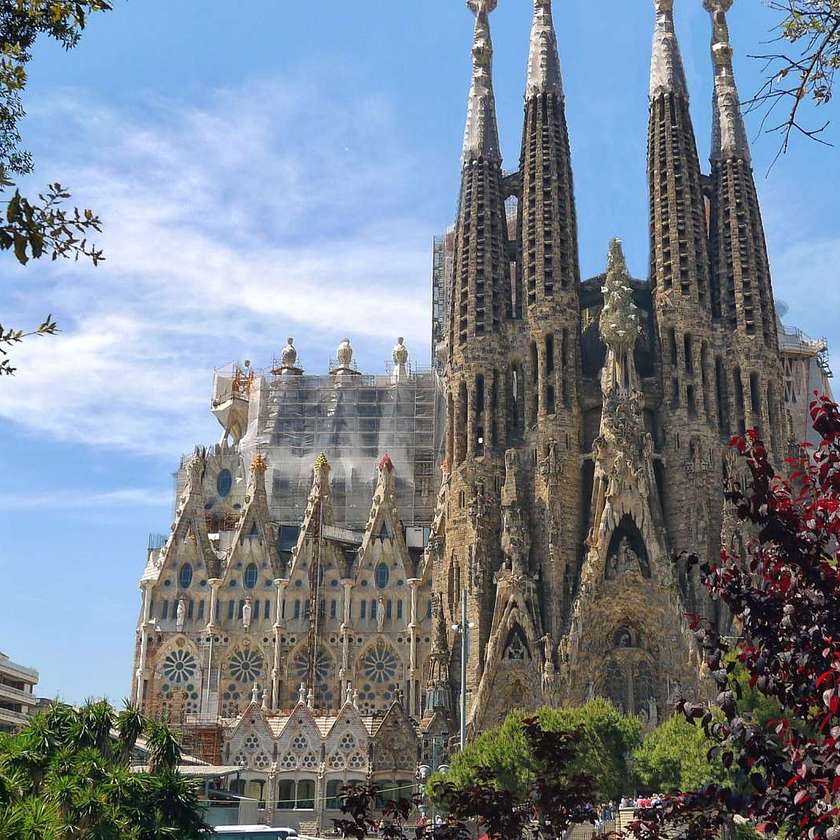 sagrada-barcelona-spain-travel-tips