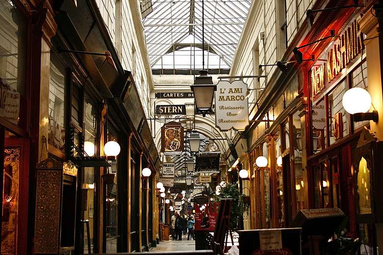 Paris Fashion History Tour