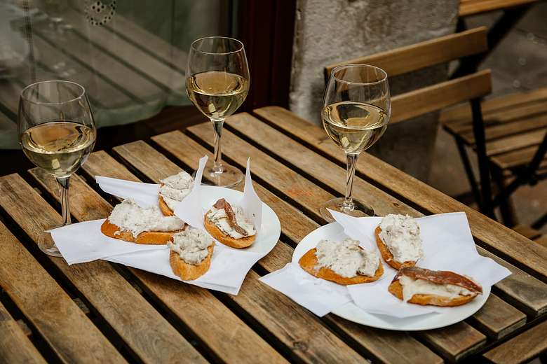 Hidden Venice Food Tour: Bacari, Cicchetti and Wine