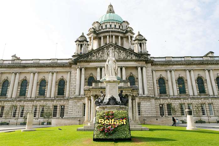 Belfast Welcome Tour: Sites and Insights