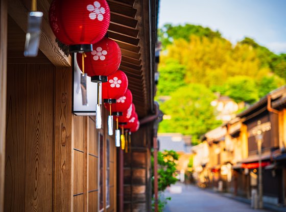Kanazawa Day Trip from Kyoto: Edo Japan Tour - Gardens, Geishas, Samurais
