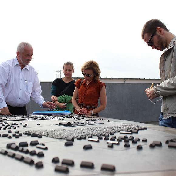 sachsenhausen concentration camp tour