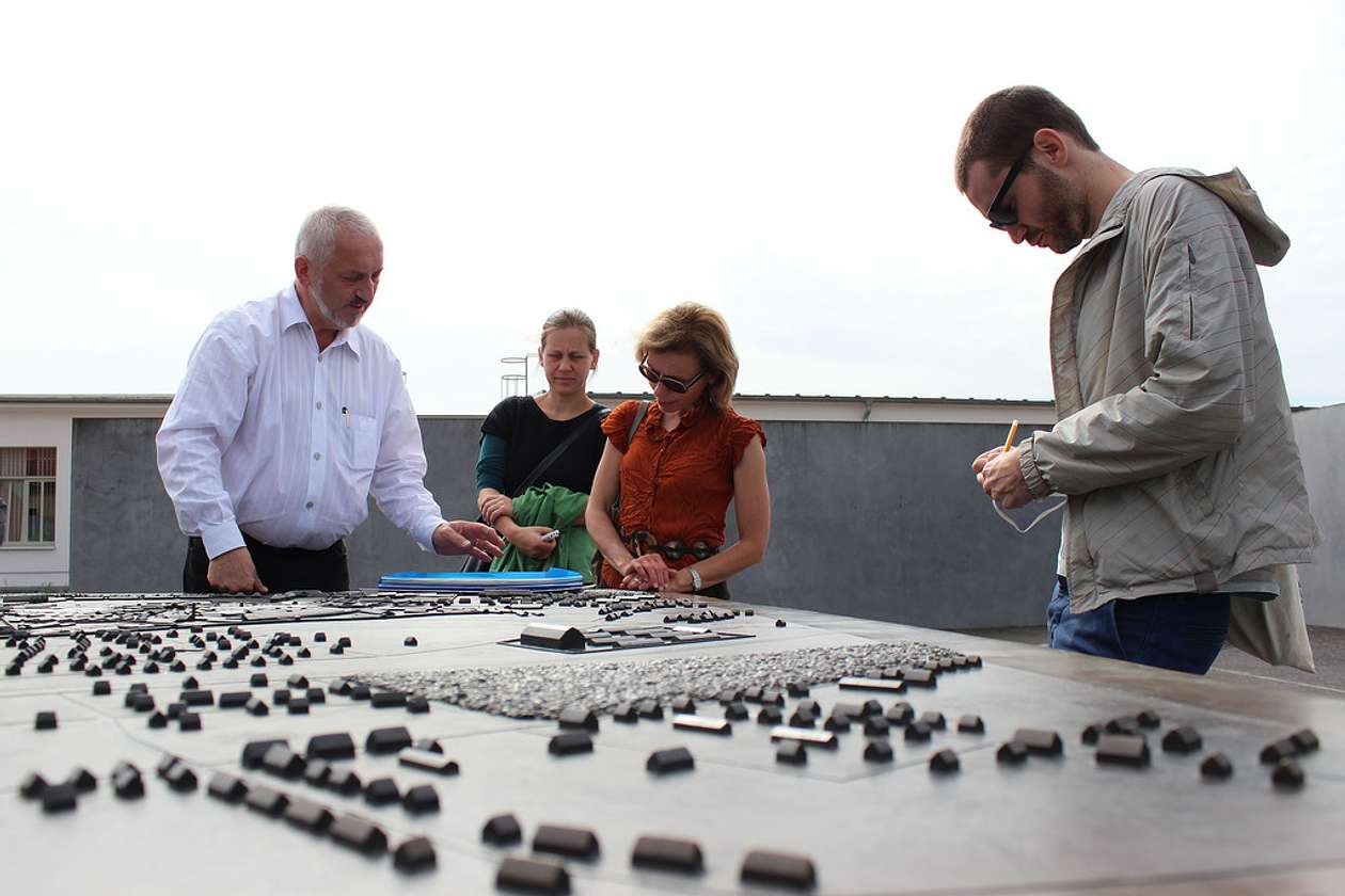 sachsenhausen concentration camp tour