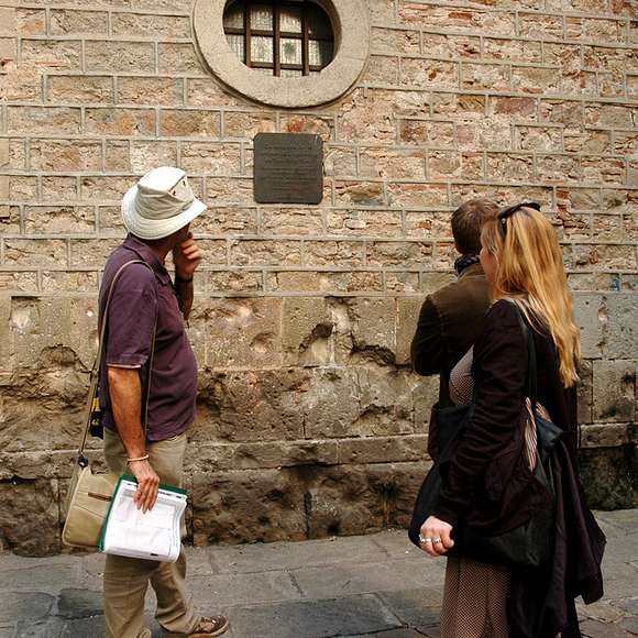 spanish civil war walking tour barcelona