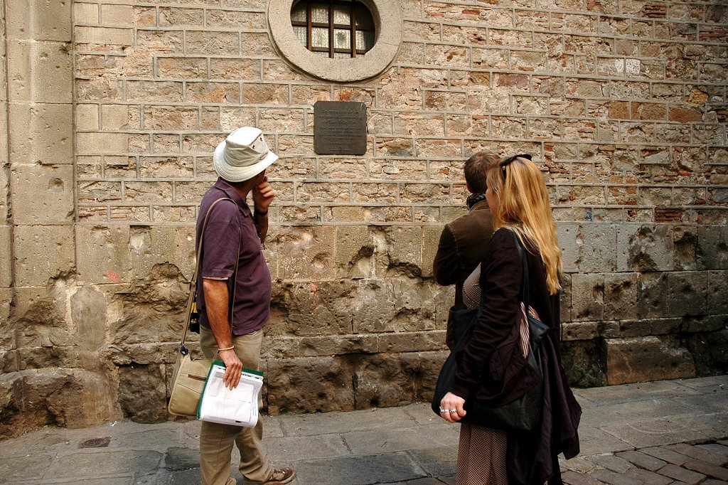 spanish civil war walking tour barcelona