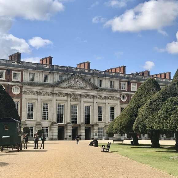 private tour hampton court palace