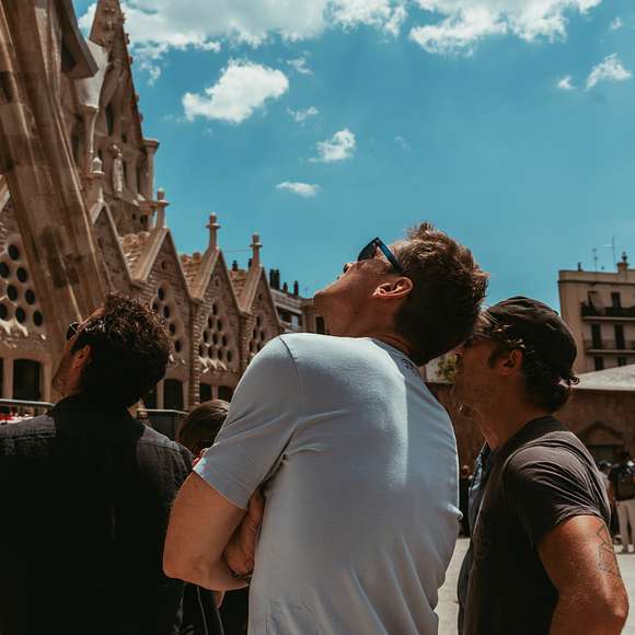 sagrada familia guided tour