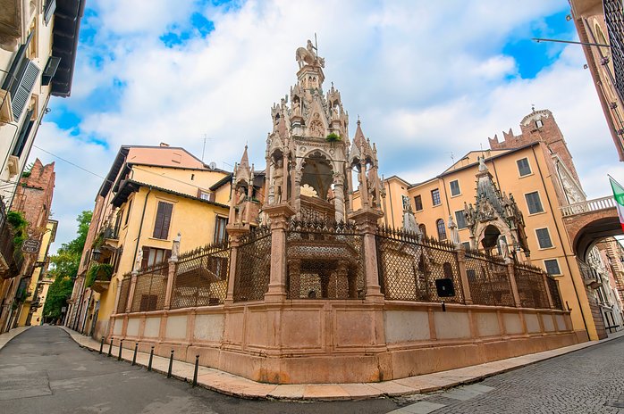 Verona in a Day: Roman Roots to Renaissance Culture