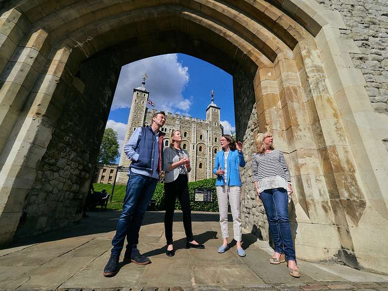 Exclusive Early Morning Tower of London Tour