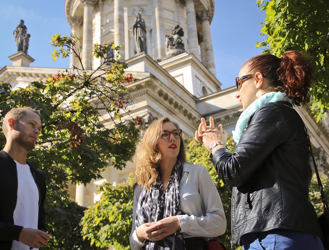 Sites and Insights: An Expert-Led Berlin Welcome Tour