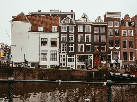 Amsterdam in a Day Tour with Rijksmuseum and Private Canal Cruise