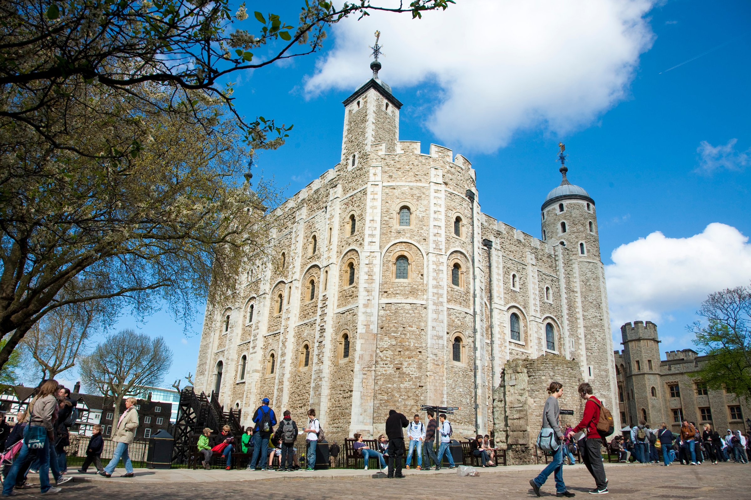 tower of london guided tour