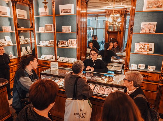 Genoa Food Tour with Historical Shops