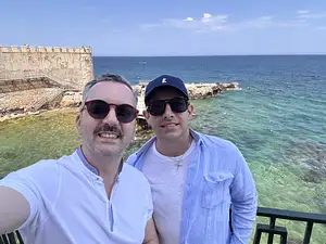Photo Shared by Martin alonso with their review
