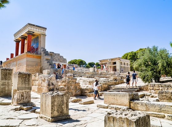 Crete Full-Day Tour: Knossos Palace and Heraklion