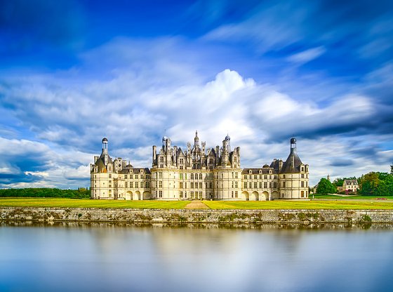 Full-Day Loire Valley Castles Day Trip from Paris with Skip-the-Line Tickets to Château de Chambord