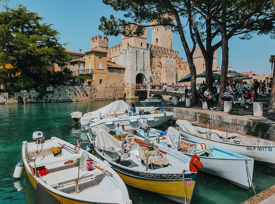 Full Day Lake Garda Excursion with Luxury Boat