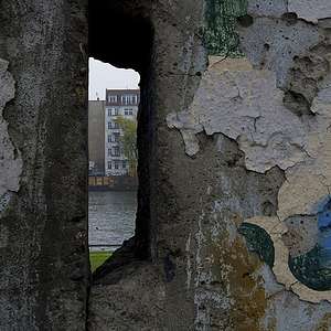 berlin wall for kids