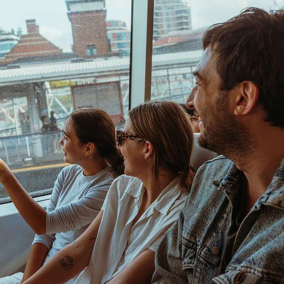 thames river cruise to greenwich