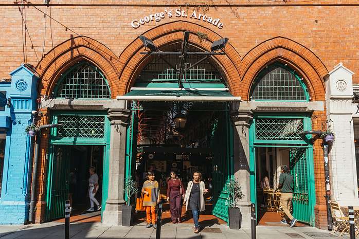 Sites and Insights: An Expert-Led Dublin Welcome Tour