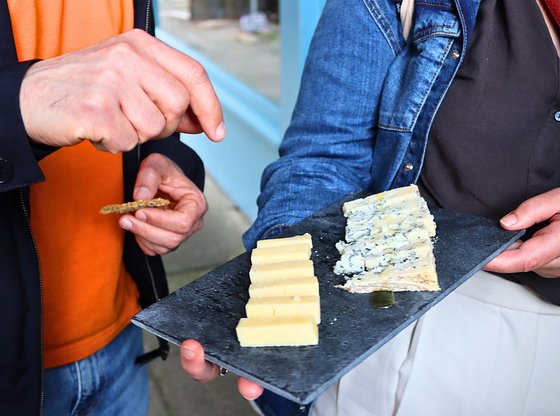 Edinburgh Food Tour: Scottish Culinary Traditions