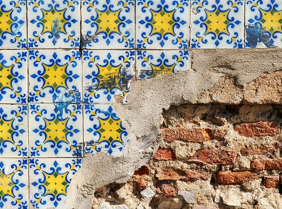 Lisbon Tile Tour: The Art of Azulejos