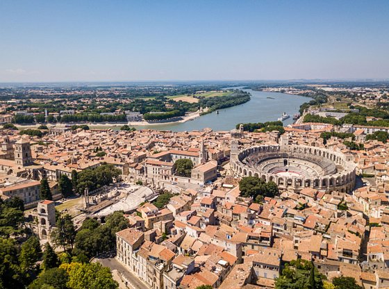 Introduction to Arles Tour with Roman Ruins and Van Gogh Highlights