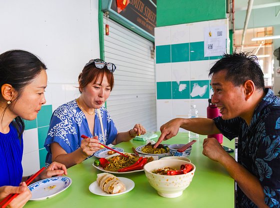 Singapore Food Tour: Hawker Centre Culture