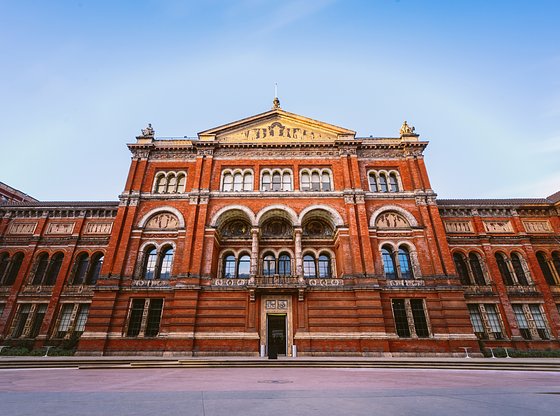 Victoria and Albert Museum Tour: A Guided Crash Course