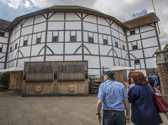 From the Globe to the West End: The Evolution of Theatre in London Tour