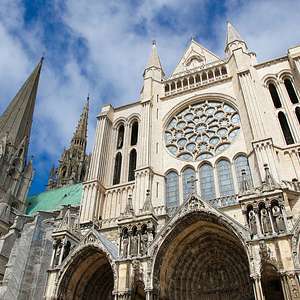 paris to chartres day trip