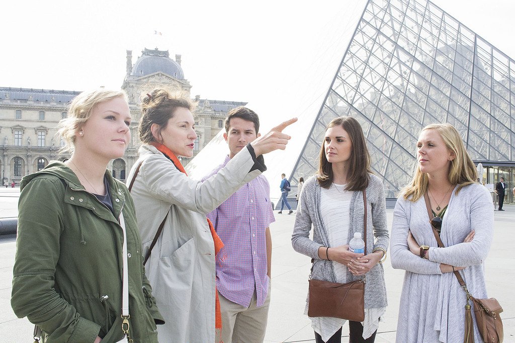 louvre highlights tour