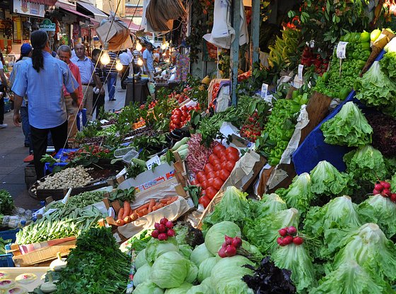 Istanbul Food Tour: Spice Bazaar and Kadikoy Market