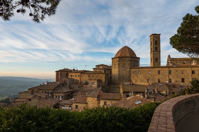 Full-Day San Gimignano and Volterra Day Trip from Siena