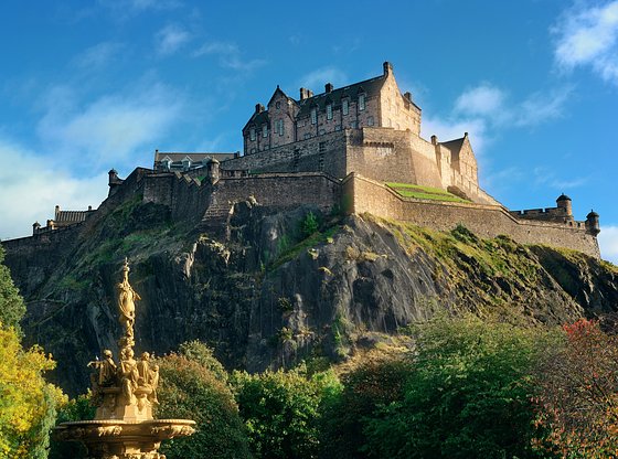 Sites and Insights: An Expert-Led Edinburgh Welcome Tour