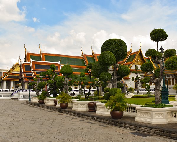 Bangkok private tours and Bankok small group tours