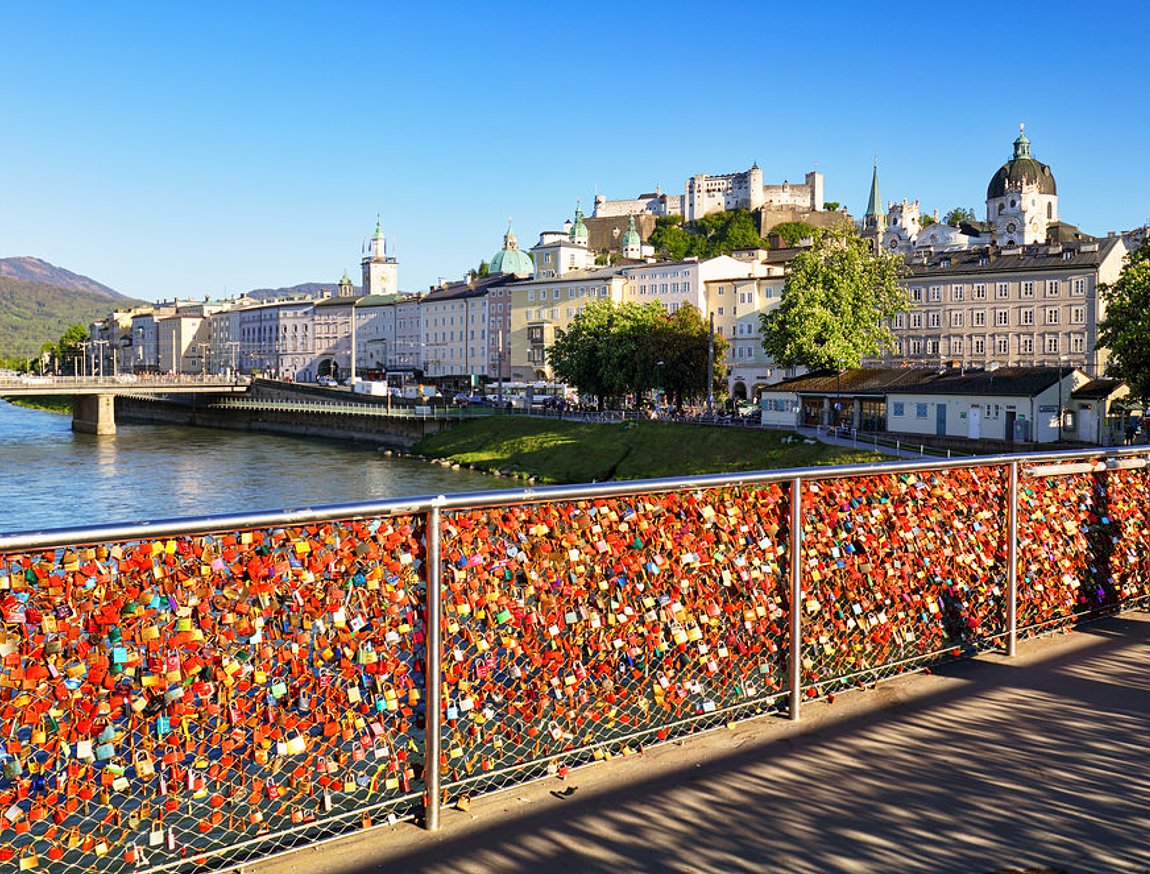 Introduction to Salzburg Tour with Mirabell Palace