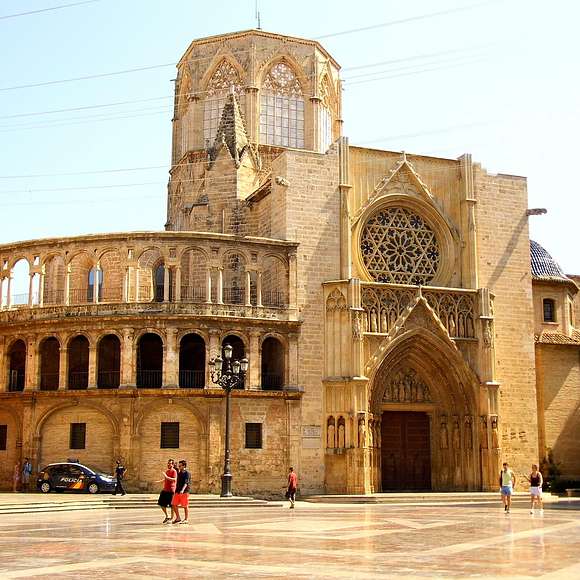 valencia walking tour
