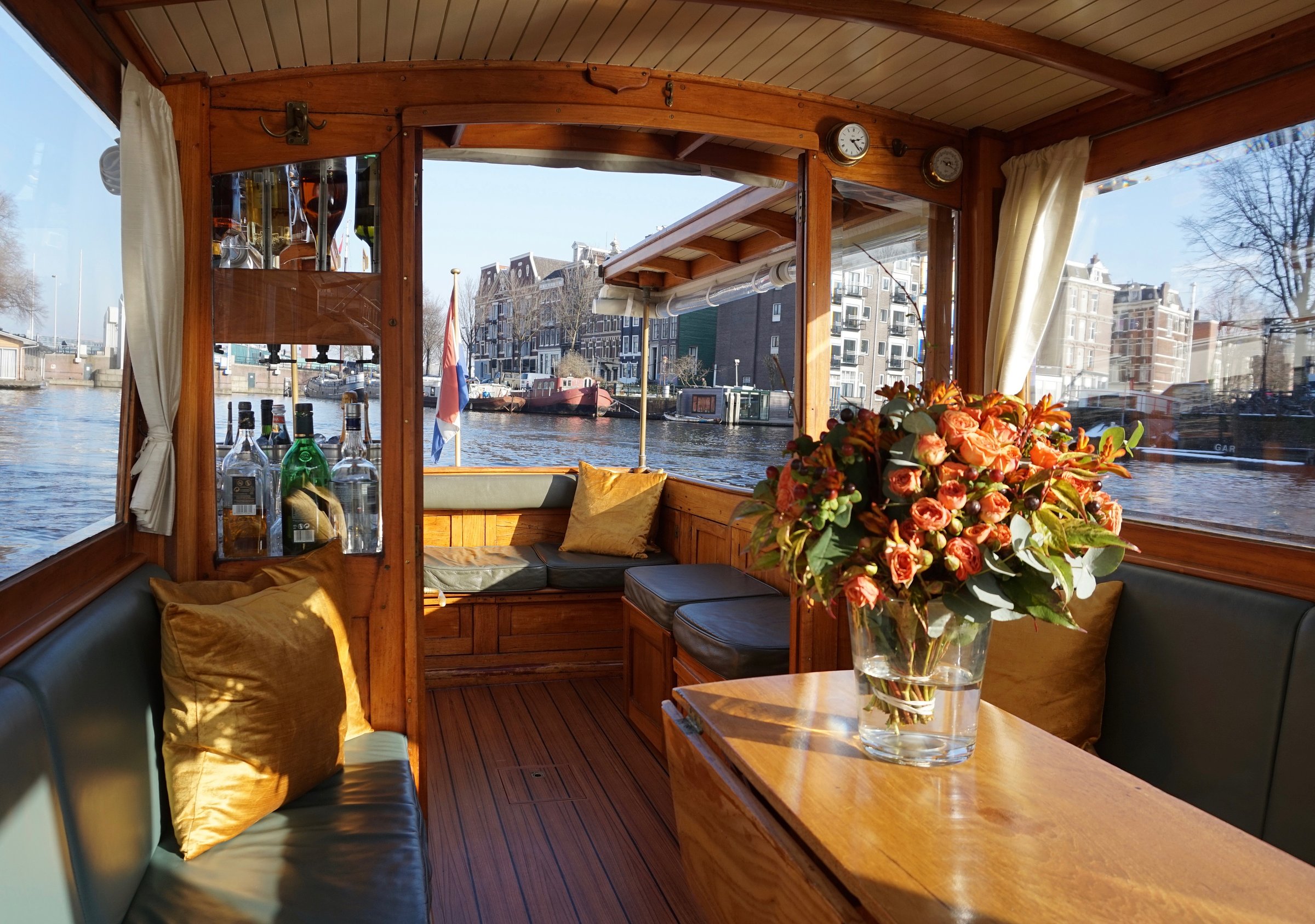 private canal tour amsterdam