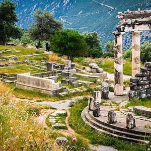 delphi day trip from athens