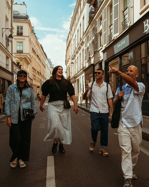 paris group tours