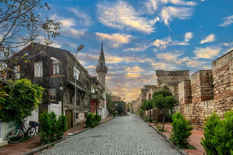 Hidden Traces of the Byzantine Empire with Chora Church