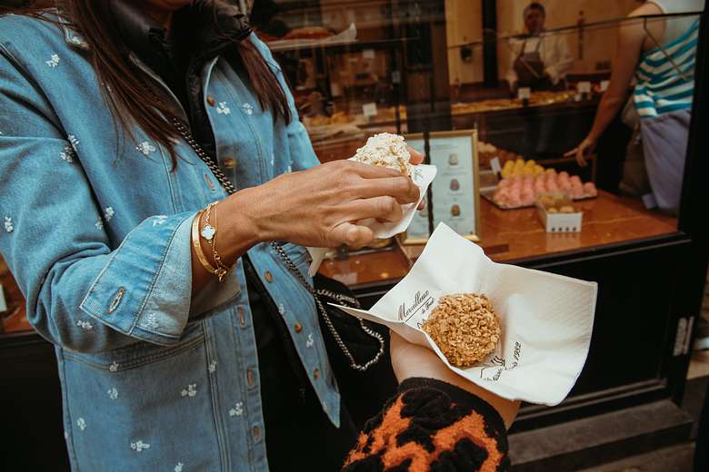 Paris Food Tour: Pastries and Chocolate